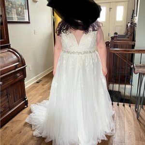 Size 22 Wedding dress